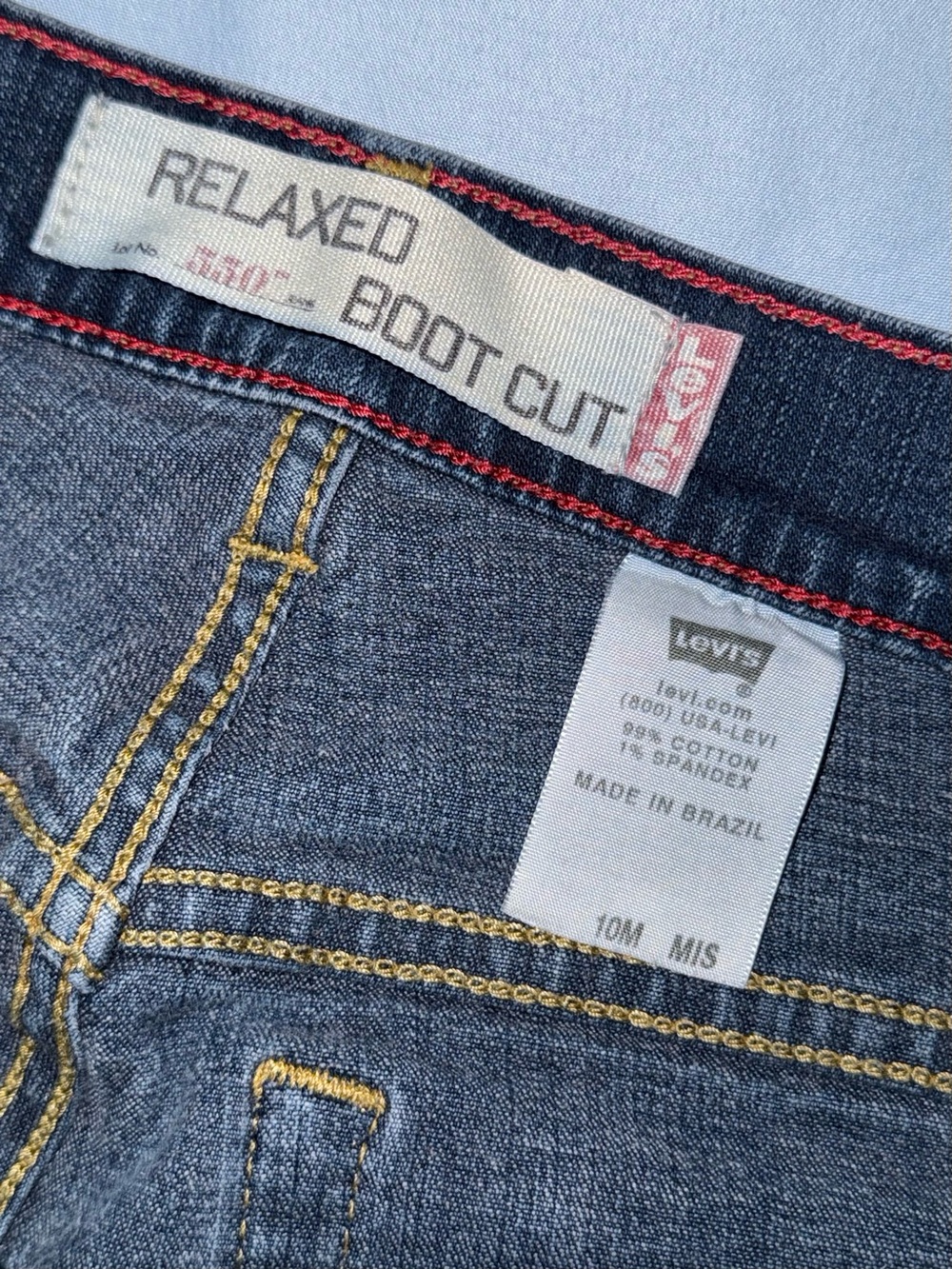 Levi’s 550 Relaxed Boot Cut Jeans – Women’s Size 6M – Dark Wash - Picture 3 of 7
